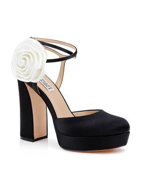 Badgley Mischka Women's Janessa 6.5 Janessa Rosette Platform Pumps